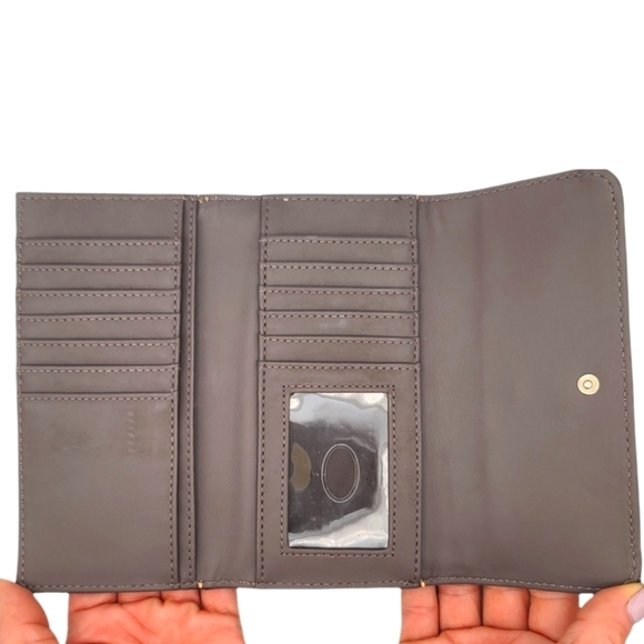 Guess Brand Tri-fold Wallet 7x4 Black Tan - Picture 4 of 5